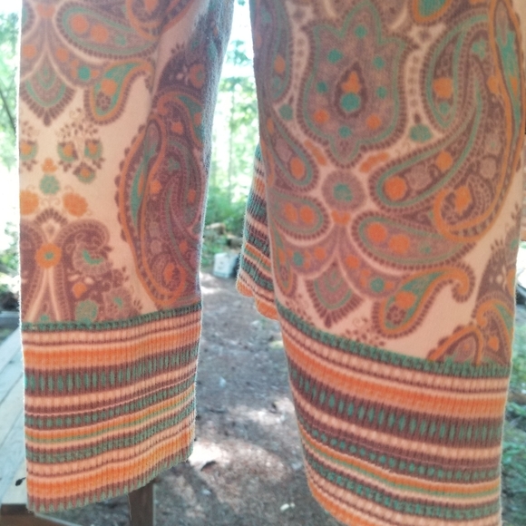 Zip Shirt & Button Sweater Merona Large Flower Pattern Banana republic Top Black - Picture 11 of 12